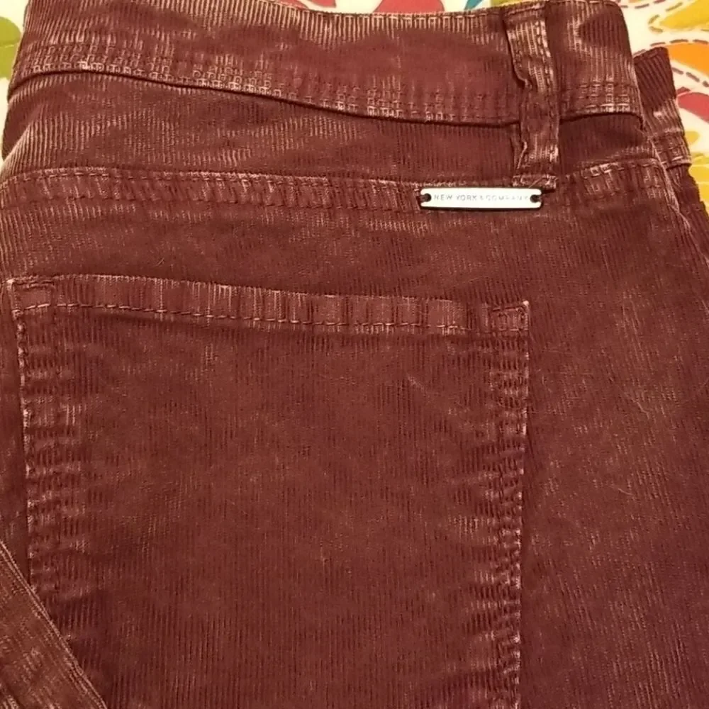 New York & Co NWT Burgundy Distressed Corduroy Soho Jeans 4